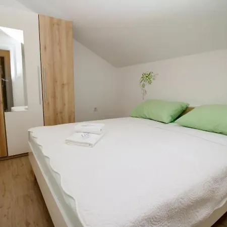 In Brodarica With Sea View, Balcony, Air Conditioning, Wifi 5183-2 *