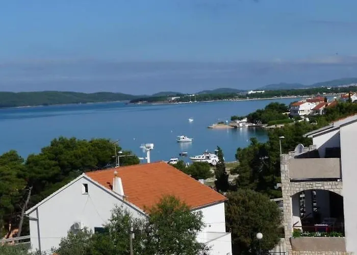 In Brodarica With Sea View, Balcony, Air Conditioning, Wifi 5183-2 Apartman *